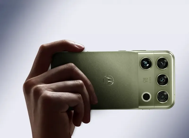 Motorola Signature 27 Resmi Meluncur: Ditenagai Snapdragon 8 Elite Extreme Gen 6 dan Kamera Sony LYTIA 910 yang Bikin Ngiler!